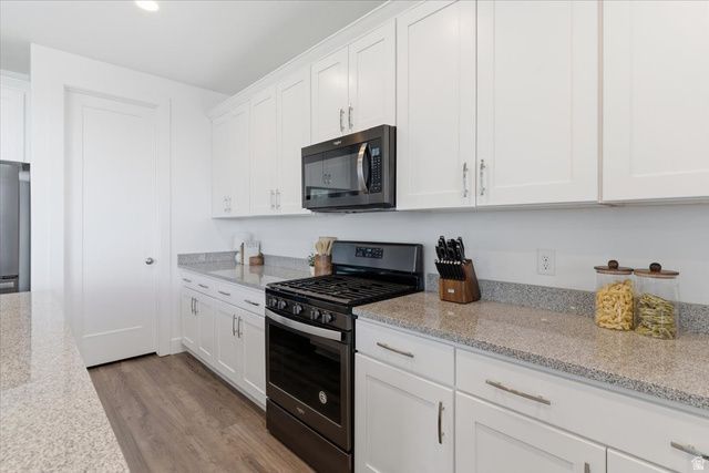 340 E BELLA VIDA DR, North Salt Lake, UT 84054
