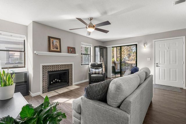 966 Apricot Avenue, Campbell, CA 95008