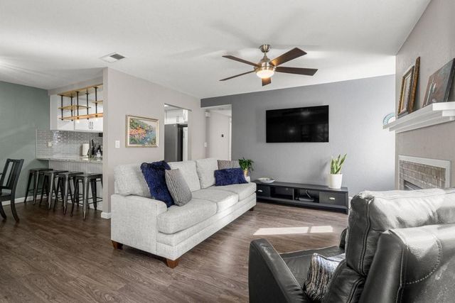 966 Apricot Avenue, Campbell, CA 95008