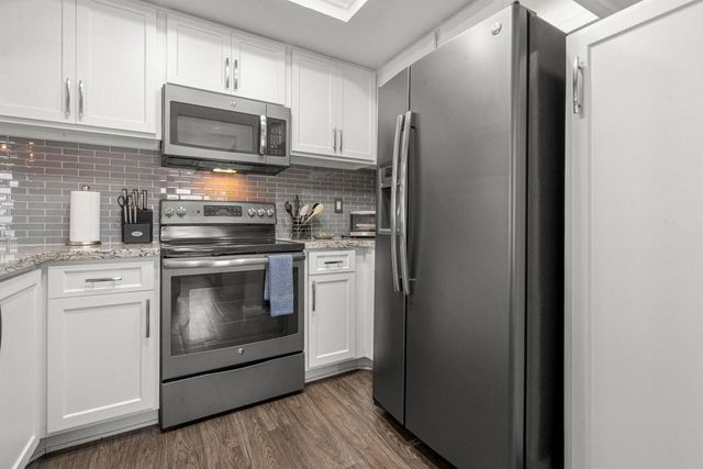966 Apricot Avenue, Campbell, CA 95008