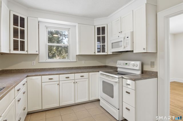 815 EAST MAIN Street, Branford, CT 06405