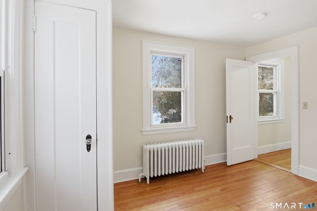 815 EAST MAIN Street, Branford, CT 06405