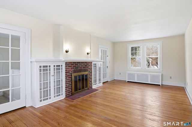 815 EAST MAIN Street, Branford, CT 06405