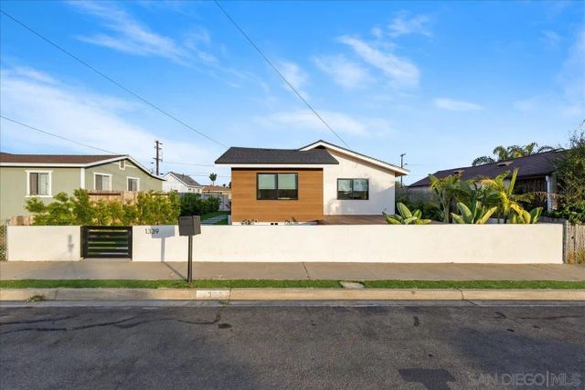 1339 Higgins, Oceanside, CA 92058