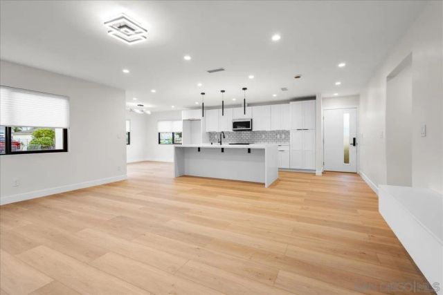 1339 Higgins, Oceanside, CA 92058