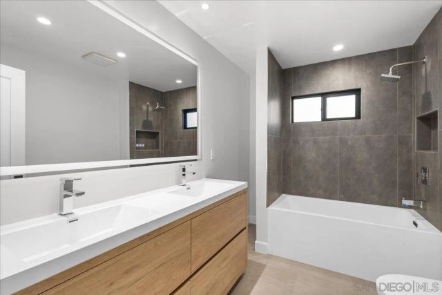 1339 Higgins, Oceanside, CA 92058