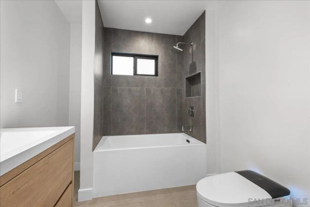 1339 Higgins, Oceanside, CA 92058