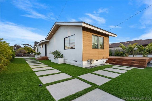 1339 Higgins, Oceanside, CA 92058