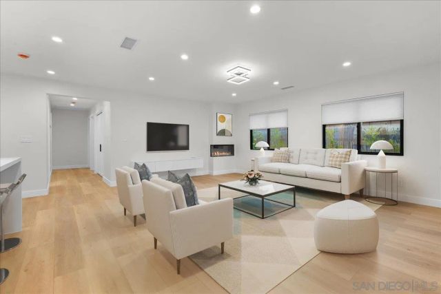 1339 Higgins, Oceanside, CA 92058