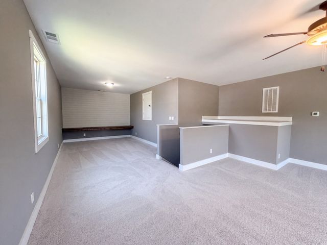 2155 Savage Creek Dr, Springfield, TN 37172