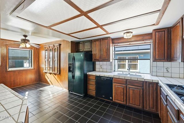 672 W Mendocino Street, Altadena, CA 91001