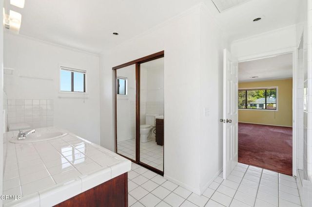 672 W Mendocino Street, Altadena, CA 91001