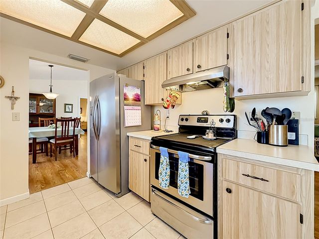 8121 SW 107TH PLACE, Ocala, FL 34481