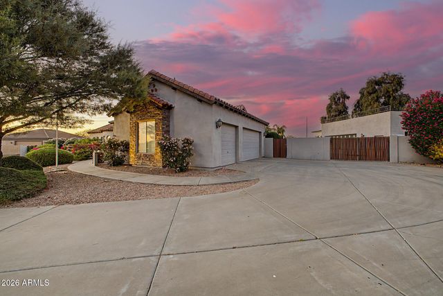 5474 W ROCK Court, San Tan Valley, AZ 85144