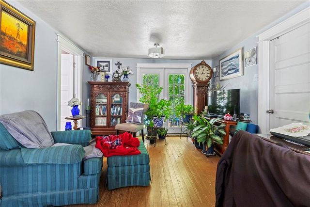 208 W Broadway Street, Custer City, OK 73639