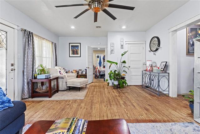 208 W Broadway Street, Custer City, OK 73639