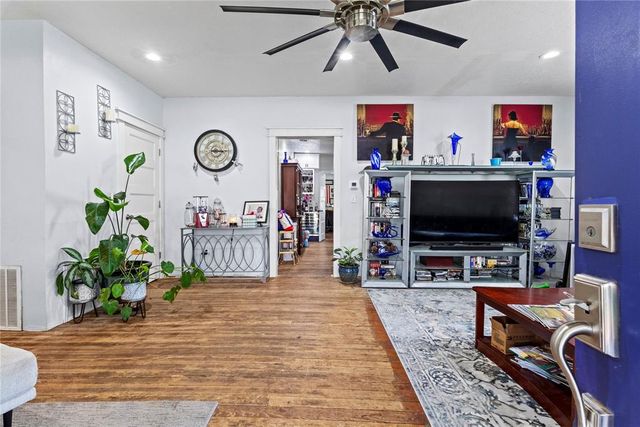 208 W Broadway Street, Custer City, OK 73639