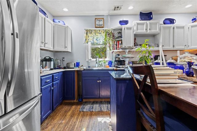 208 W Broadway Street, Custer City, OK 73639