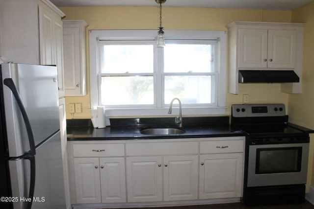 283 Kit Horne Road, Whiteville, NC 28472