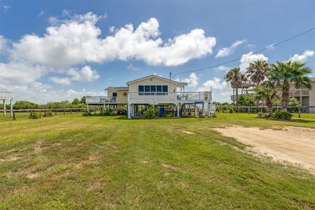 3915 1st Street, Galveston, TX 77554