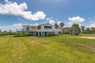 3915 1st Street, Galveston, TX 77554
