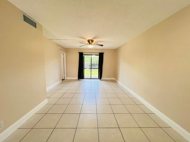 21890 Lake Forest Circle 101, Boca Raton, FL 33433