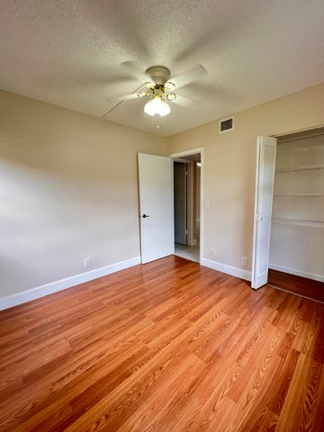21890 Lake Forest Circle 101, Boca Raton, FL 33433