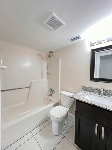21890 Lake Forest Circle 101, Boca Raton, FL 33433
