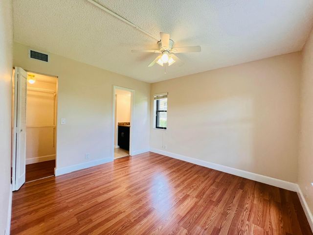 21890 Lake Forest Circle 101, Boca Raton, FL 33433