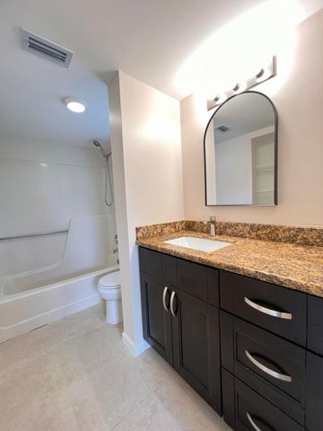 21890 Lake Forest Circle 101, Boca Raton, FL 33433
