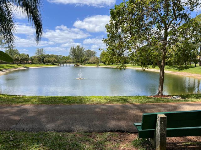 21890 Lake Forest Circle 101, Boca Raton, FL 33433