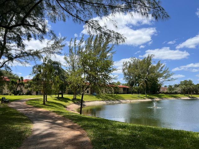 21890 Lake Forest Circle 101, Boca Raton, FL 33433