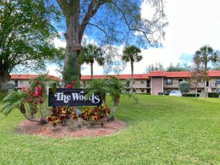 21890 Lake Forest Circle 101, Boca Raton, FL 33433