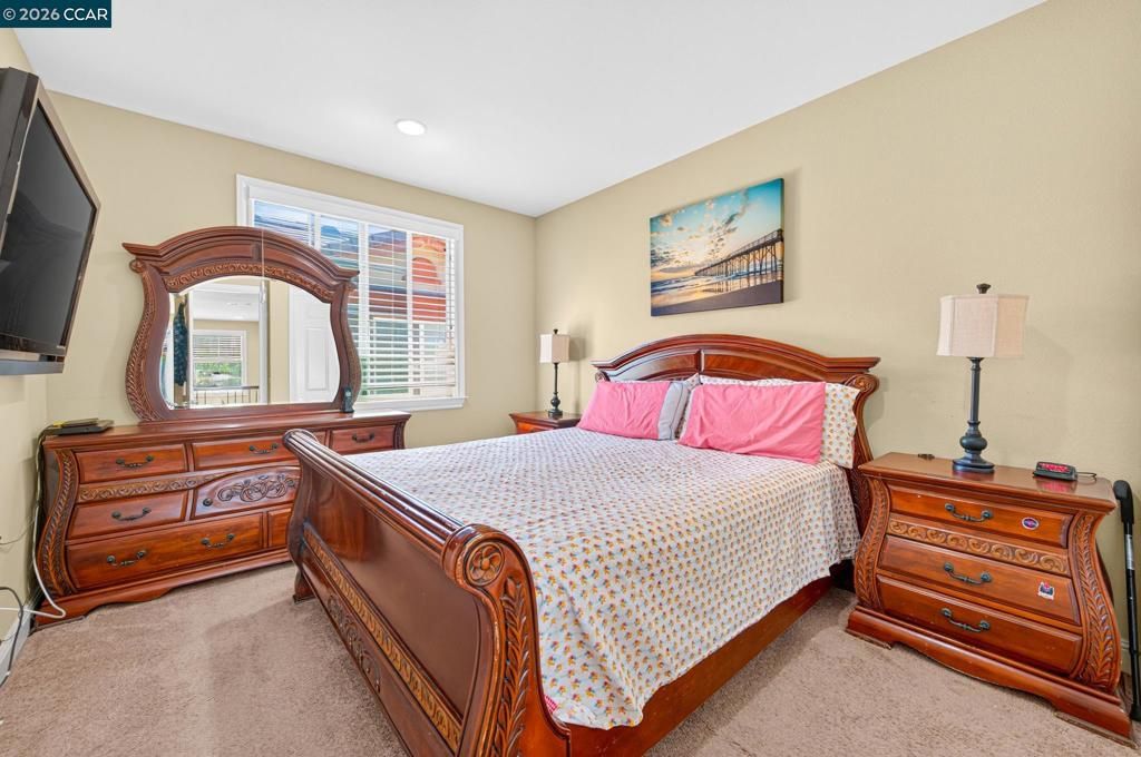 Image 15 of property listing at 9701 Sara Ann Ct, Dublin, CA 94568