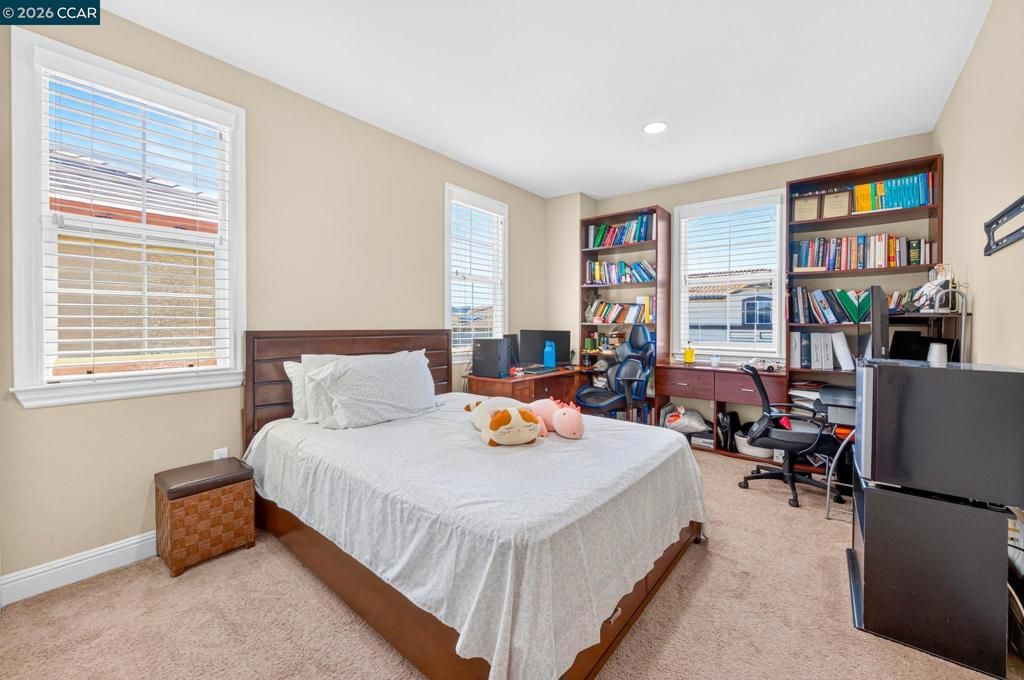 Image 17 of property listing at 9701 Sara Ann Ct, Dublin, CA 94568