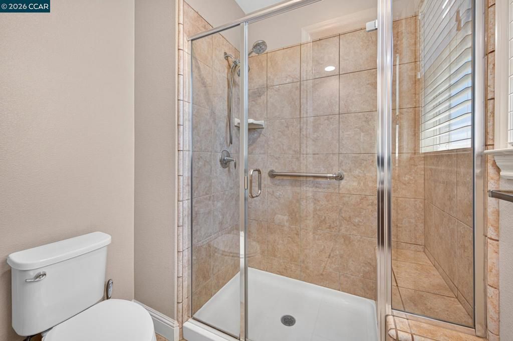 Image 18 of property listing at 9701 Sara Ann Ct, Dublin, CA 94568