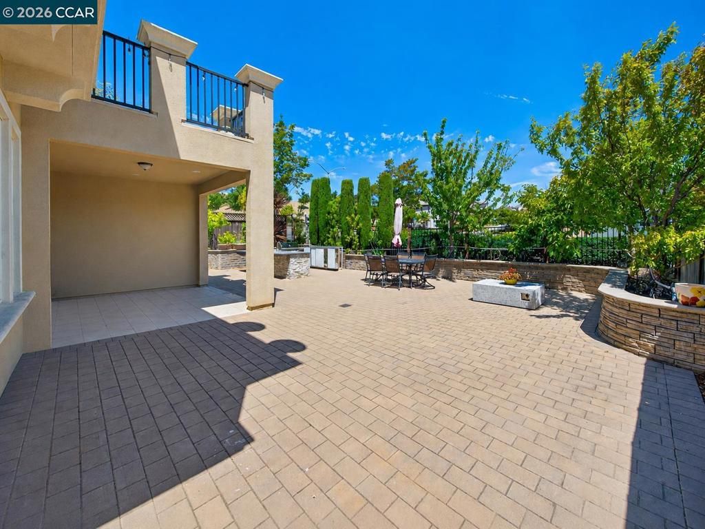 Image 23 of property listing at 9701 Sara Ann Ct, Dublin, CA 94568