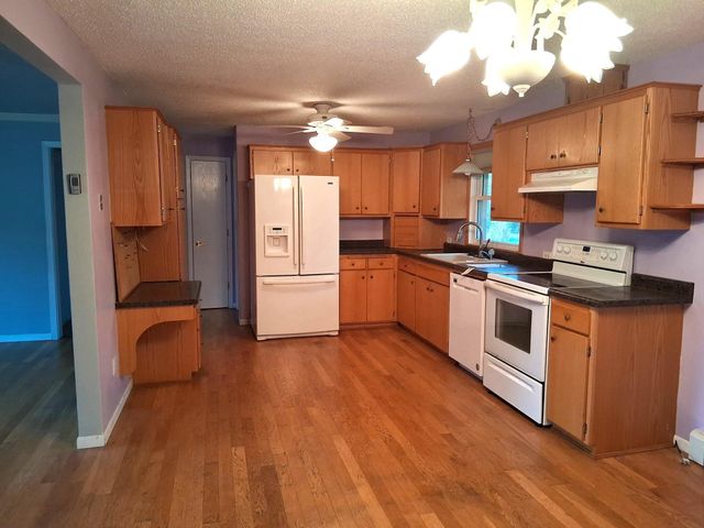 904 3rd Street S, Cold Spring, MN 56320