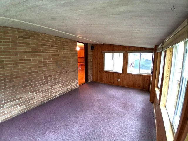 904 3rd Street S, Cold Spring, MN 56320