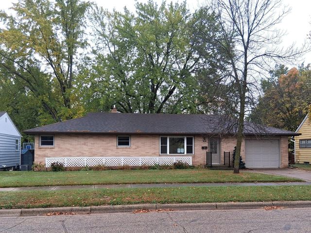 904 3rd Street S, Cold Spring, MN 56320