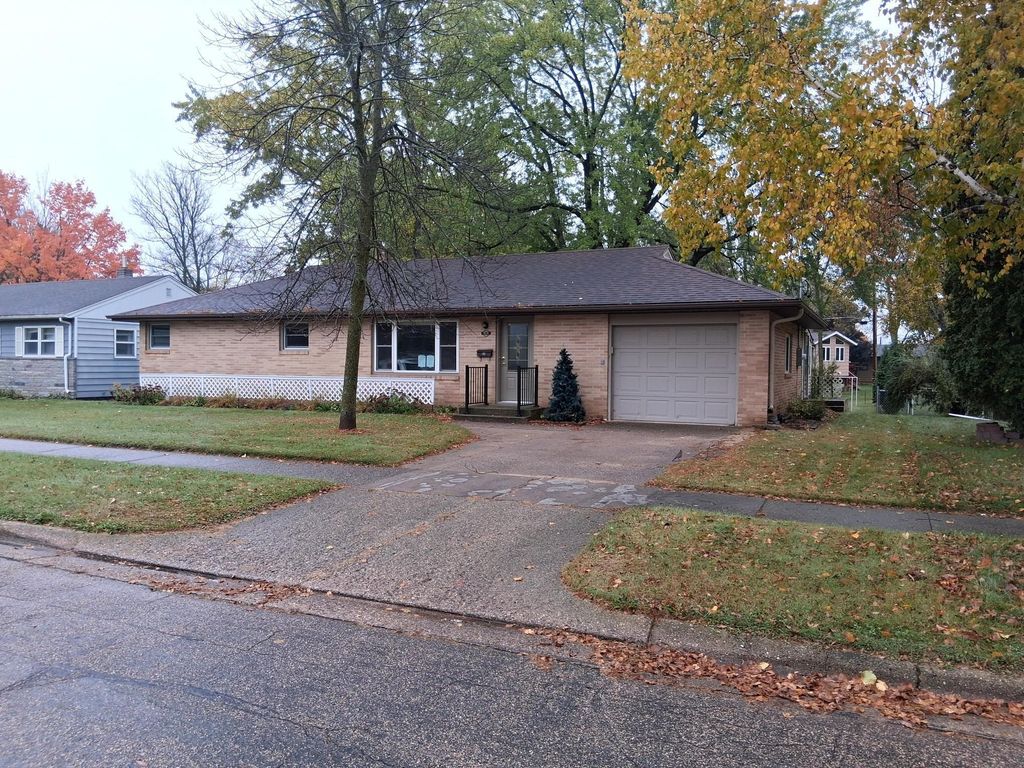 904 3rd Street S, Cold Spring, MN 56320