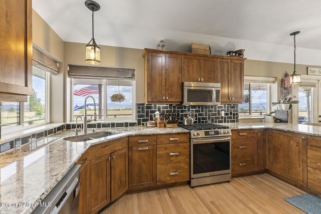 11341 N Church Rd, Rathdrum, ID 83858