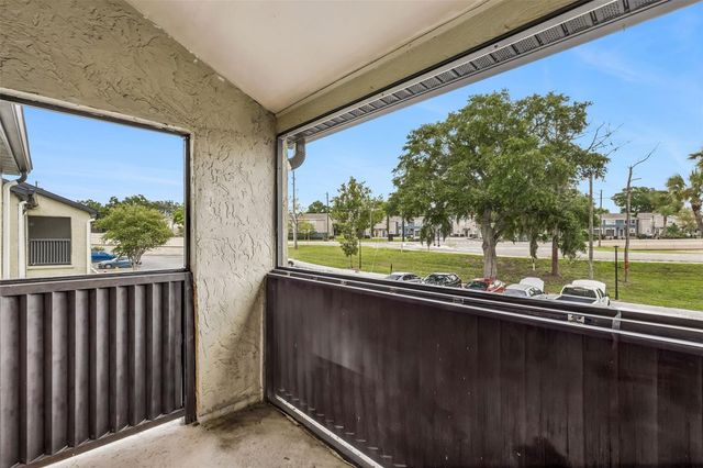 904 LAKE DESTINY ROAD H, Altamonte Springs, FL 32714