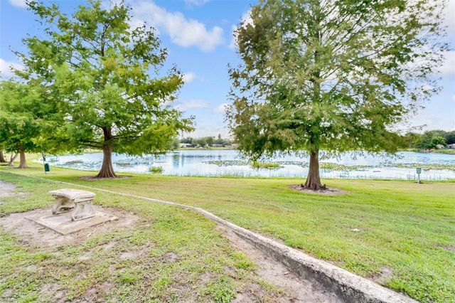 904 LAKE DESTINY ROAD H, Altamonte Springs, FL 32714