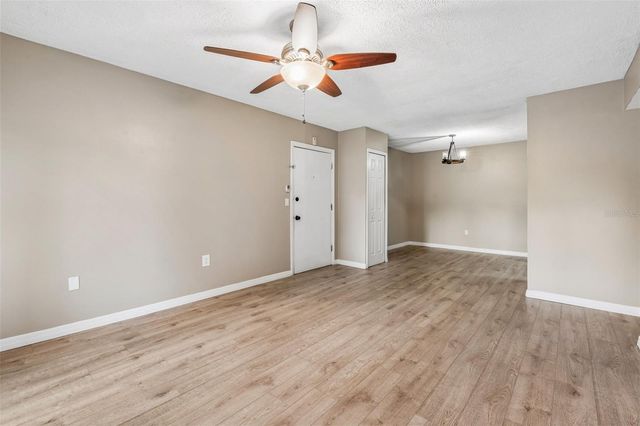 904 LAKE DESTINY ROAD H, Altamonte Springs, FL 32714