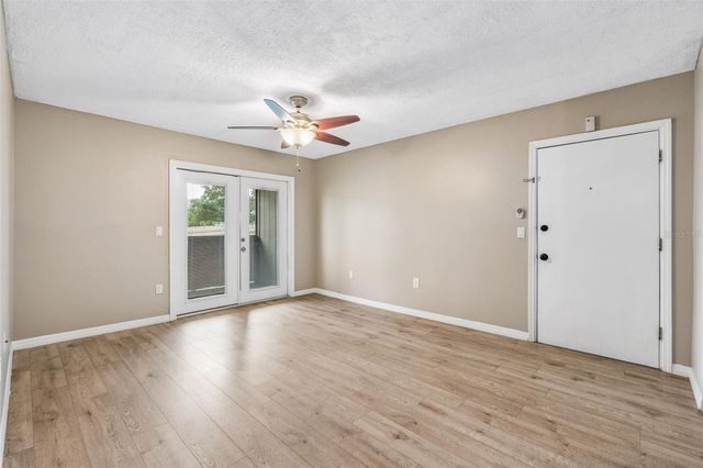 904 LAKE DESTINY ROAD H, Altamonte Springs, FL 32714