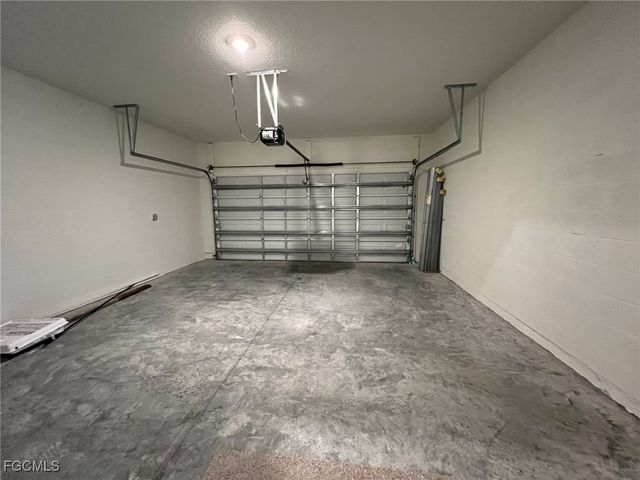 314 NE 23rd TER, Cape Coral, FL 33909