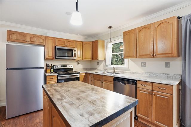 105 College Heights Boulevard, Clemson, SC 29631