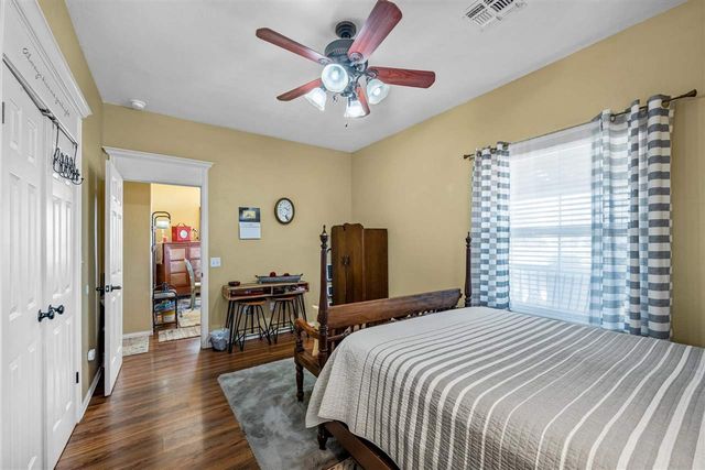 704 6th St, Elgin, OK 73538