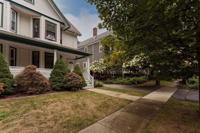 20 Hancock St 20, Winchester, MA 01890